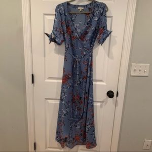 Gilli size S blue floral wrap dress